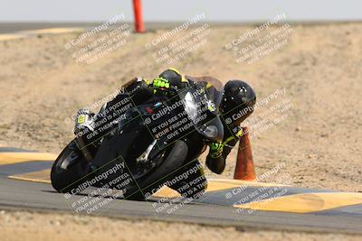 media/Apr-09-2022-SoCal Trackdays (Sat) [[c9e19a26ab]]/Turn 12 (1pm)/